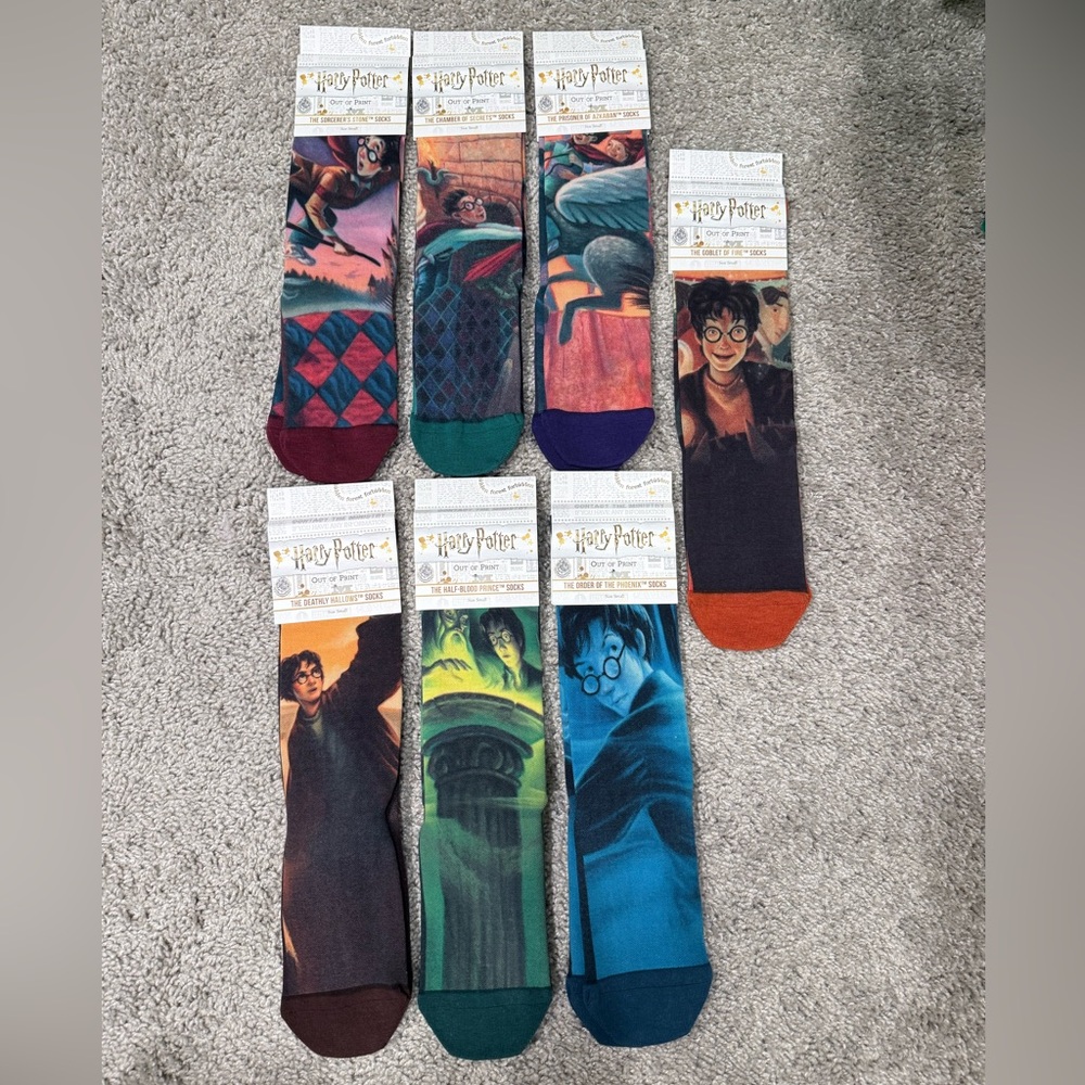 Harry Potter Complete Book Series Socks Set of 7 L